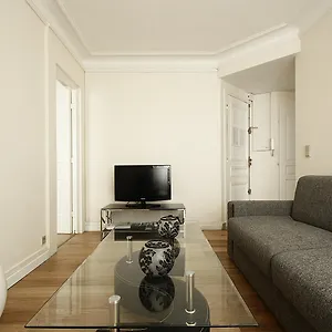 https://bridgestreet-champs-elysees-apartment.fr-paris.fr