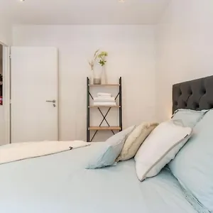 https://le-petit-bonlieu.hotels-rhonealpes.com
