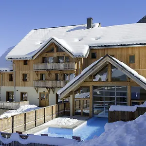 goelia-les-chalets-de-belledonne.hotels-rhonealpes.com/