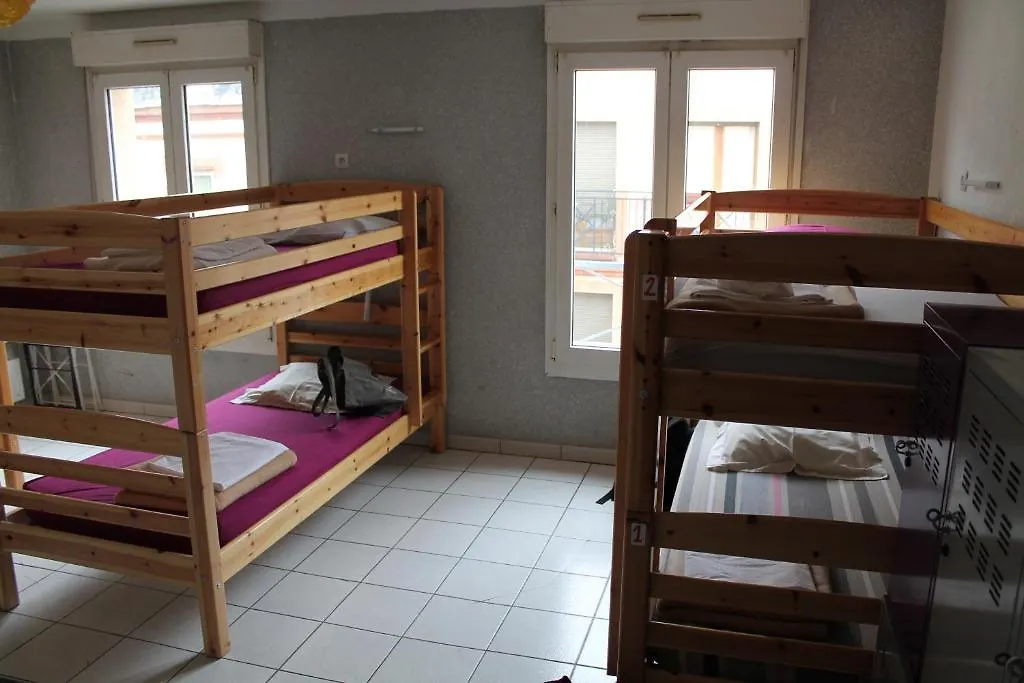 La Petite Auberge de Saint-Sernin Toulouse Hostel